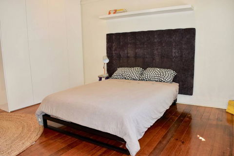 Artistic Apartment In Sunny Elwood Near St Kilda - Maitland Accommodation 3