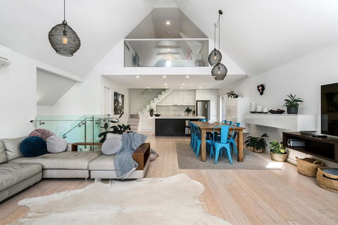Arya Holiday House Byron Bay - Maitland Accommodation 1