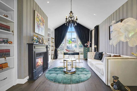 Luxury & Plush Lifestyle 5 Bedroom House In Mt Eliza - Maitland Accommodation 2