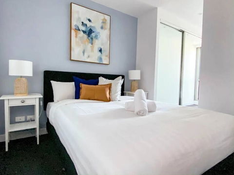 MA4004-1 BR, Lvl 40 Stylish Marco High Rise Home - Maitland Accommodation 1