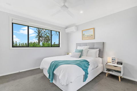 Mala Retreat Sleeps 7, Two Bedrooms & Ensuites - Maitland Accommodation 1