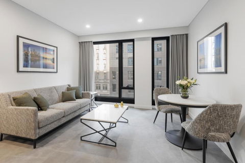 Meriton Suites Melbourne - Maitland Accommodation 0