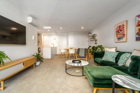 Modish Apartment Near Parliamentary Triangle - Maitland Accommodation 1