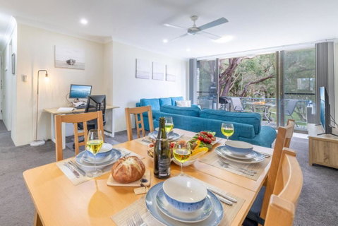 Mistral Court, 15 17 Mistral Close - Fantastic Unit With Wifi And Water Views - Maitland Accommodation 0