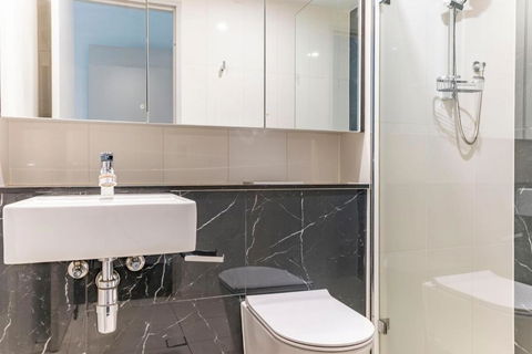 Modern 2B With Loft Bed Parking Central Mascot - Maitland Accommodation 1