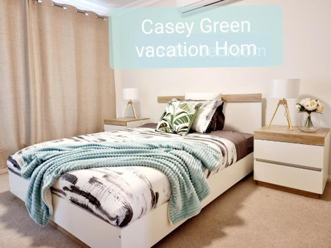 Modern Narre Warren Three Bedroom Townhouse, Close To Fountain Gate SC - Maitland Accommodation 0