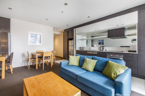 Modern Nomads Chic 1BR With Balcony In The Heart Of South Yarra - Maitland Accommodation 3
