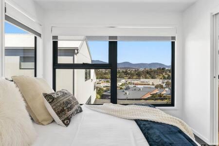 Mountain View Villa-close To Shops-10min To CBD - Maitland Accommodation 2