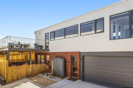 Mountain View Villa-close To Shops-10min To CBD - Maitland Accommodation 3