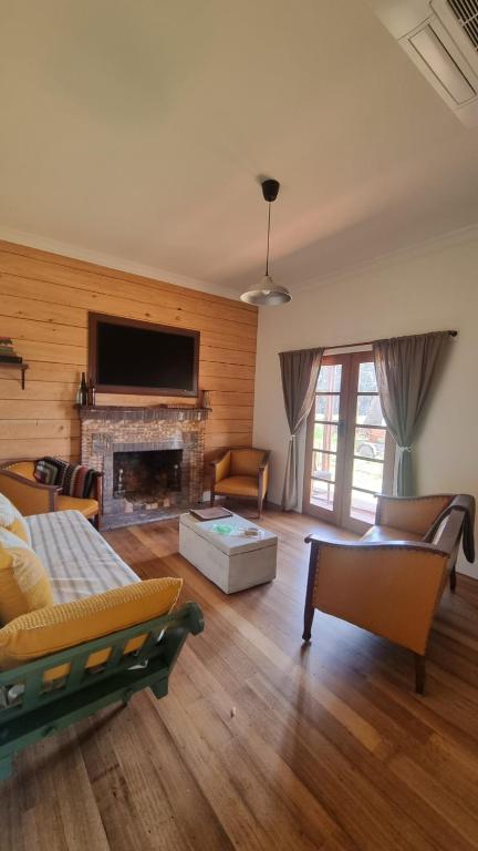 Myrtlebank Cottage Farmstay - Maitland Accommodation 0