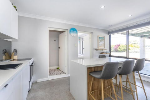 Nautical Nook - EXECUTIVE ESCAPES - Maitland Accommodation 0