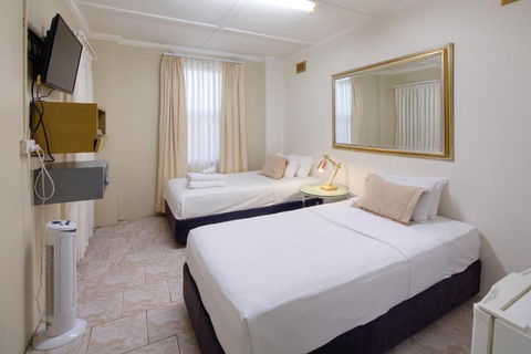 Neutral Bay Lodge - Maitland Accommodation 3