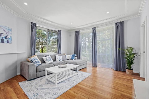 NEW Sailors Cove Pet Friendly - Maitland Accommodation 0