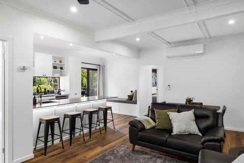 New Modern 2 Bedroom Mountain Retreat Escape - Maitland Accommodation 3