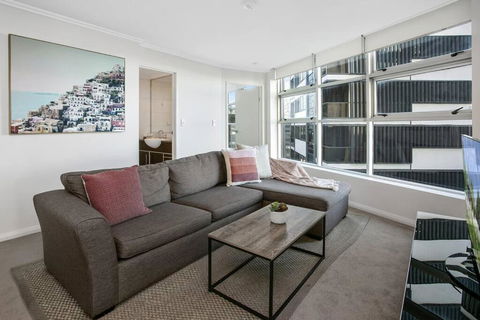 NS504 - Comfort And Convenience In North Sydney - Maitland Accommodation 2