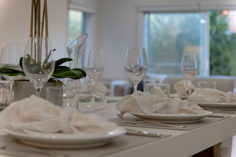 Newsom House - Stylish & Elegant Home With 4 King Beds - Maitland Accommodation 1