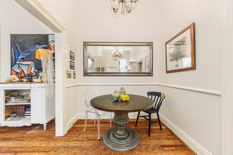 Newty Willows - Art Deco Double Bay Designer Apt - Maitland Accommodation 2