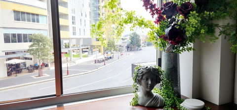 NYC Loft Brisbane, Free Parking! - Maitland Accommodation 1