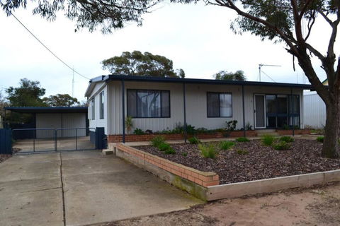 Ocean Breeze - Maitland Accommodation 0