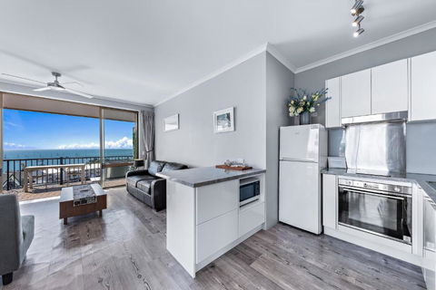 OCEAN VIEWS 16 Pool & Spa Wi-FI - Maitland Accommodation 2