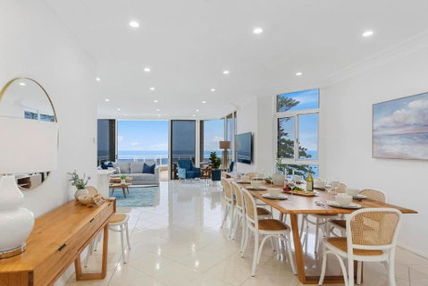 Ocean Vista Escape - A Lofty Beachfront Penthouse - Maitland Accommodation 2