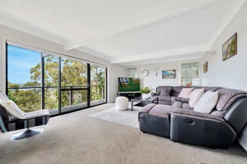 On Top Of The World - Maitland Accommodation 2