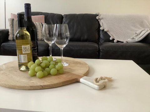 Orange Tree Cottage - Maitland Accommodation 2