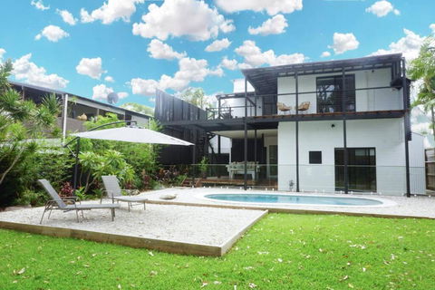 PACIFIC Stunning Coastal Home The Perfect Family Getaway - Maitland Accommodation 1