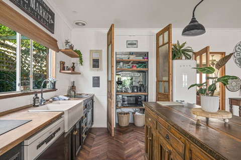 Palm Tree Cottage - Aldinga Beach - C21 SouthCoast Holidays - Maitland Accommodation 3