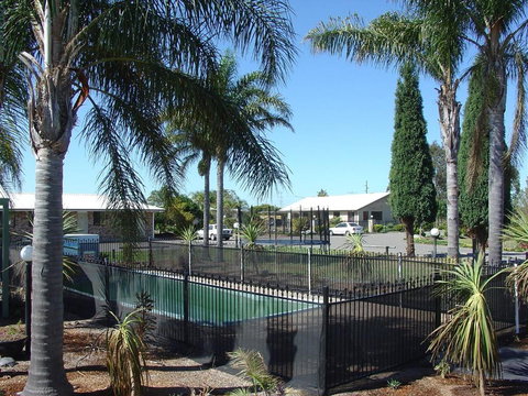 Palm Valley Motel - Maitland Accommodation 0