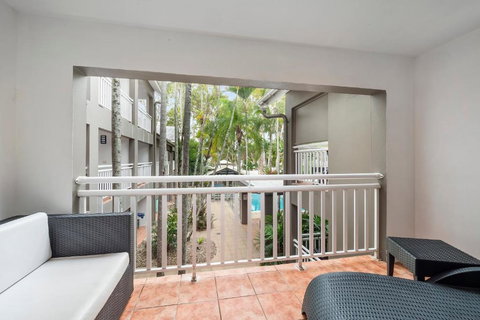 Paradise On The Beach Apartment - Privately Managed - Maitland Accommodation 0