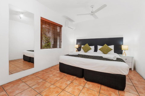 Paradise On The Beach Apartment - Privately Managed - Maitland Accommodation 2