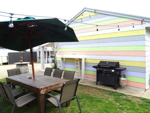 Passat Holiday Units - Unit 3 - Maitland Accommodation 0