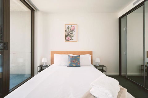 Patio Mt View 1BR Apt In CBD Near ANU And Museum With Free Parking And WiFi - Maitland Accommodation 3