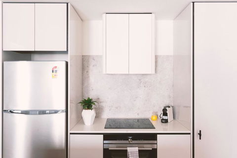 Patio Mt View 1BR Apt In CBD Near ANU And Museum With Free Parking And WiFi - Maitland Accommodation 2