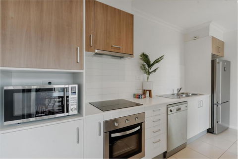 Peaceful 1-Bed Apartment Close To Lonsdale St - Maitland Accommodation 1