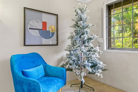 Peaceful 4BR At Sunnybank CBD With 2Parking Yard And Mall - Maitland Accommodation 3