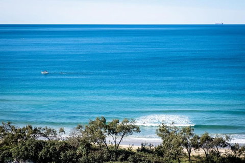 Panoramic Ocean Views At Maroochydore - Maitland Accommodation 3