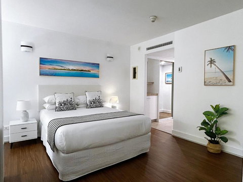 Palm Cove Beachside Apartments - Pool And Garden Views - Maitland Accommodation 2