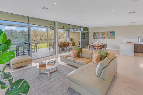 Perricoota Waters - Echuca Holiday Homes - Maitland Accommodation 3