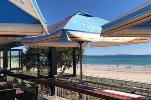 PET FRIENDLY & Super Central Retro Beach Pad! - Maitland Accommodation 2