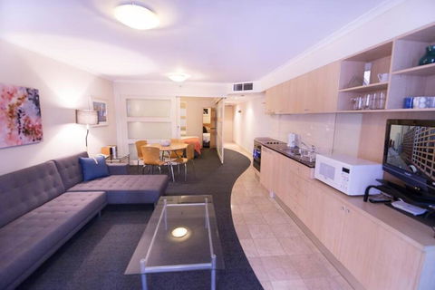 PI702 - Ideally Located Sydney CBD - Maitland Accommodation 0