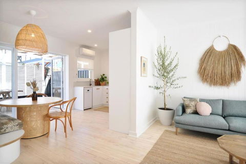 Pine At Arlos Glenelg South - Maitland Accommodation 3