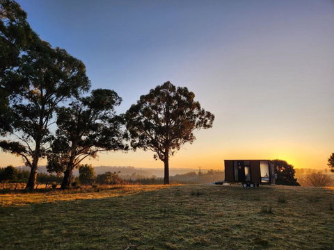 Pine Edge Heights By Tiny Away - Maitland Accommodation 1