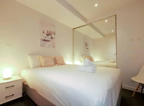 PR126-1 BR Comfy Stay Next To Station With FREE Parking - Maitland Accommodation 0