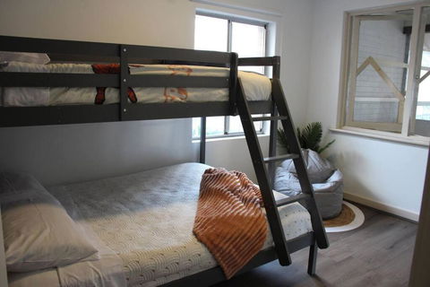 Raeside Home - Maitland Accommodation 3