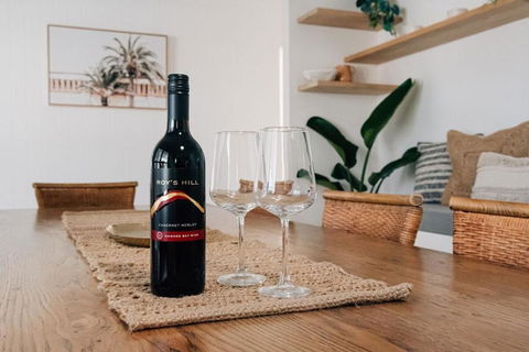 Prime Location With Pool - Walk To Coolum Beach - Maitland Accommodation 3