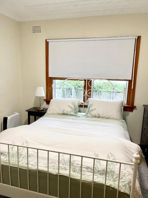 Private Bath Ensuite Room Eastwood/MQ Uni Park - Maitland Accommodation 2