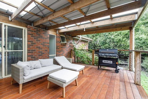 Private Holiday Home With Rain Forest Creek View - Maitland Accommodation 0