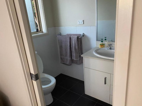Private Room With Ensuite And Parking Close To Wollongong CBD - Maitland Accommodation 3